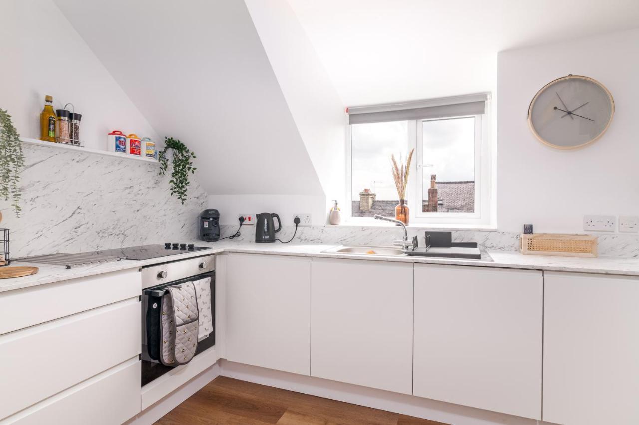 Apartamento Whitby Heights Exterior foto